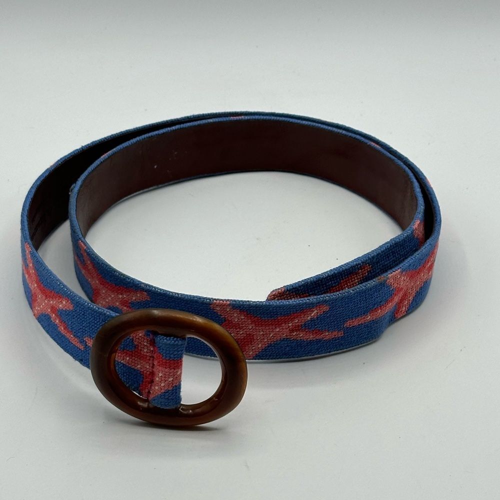 Smathers & Branson Women's Hand-stitched Needlepoint Starfish Cinch Belt
